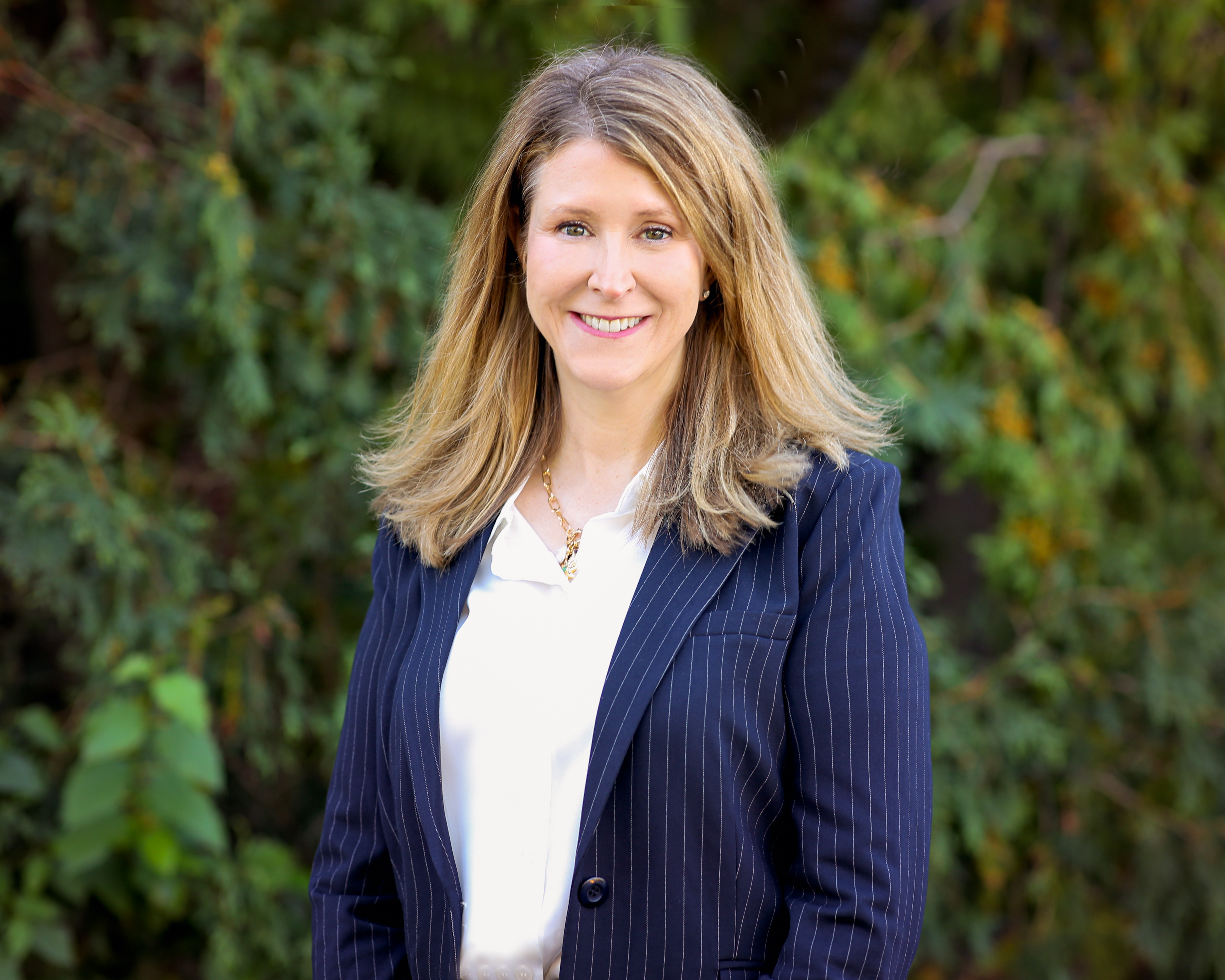 Headshot of Dr. Elbaum